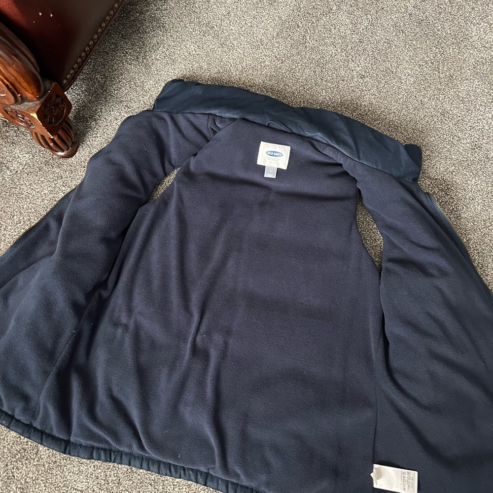 NWOT Navy Vest. Medium. - Picture 4 of 9